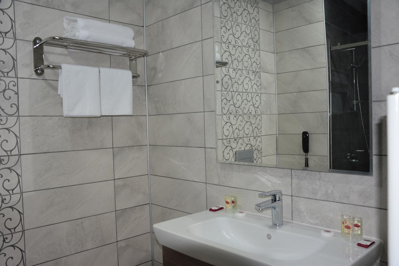 Winter City Hotel Kars Exterior photo